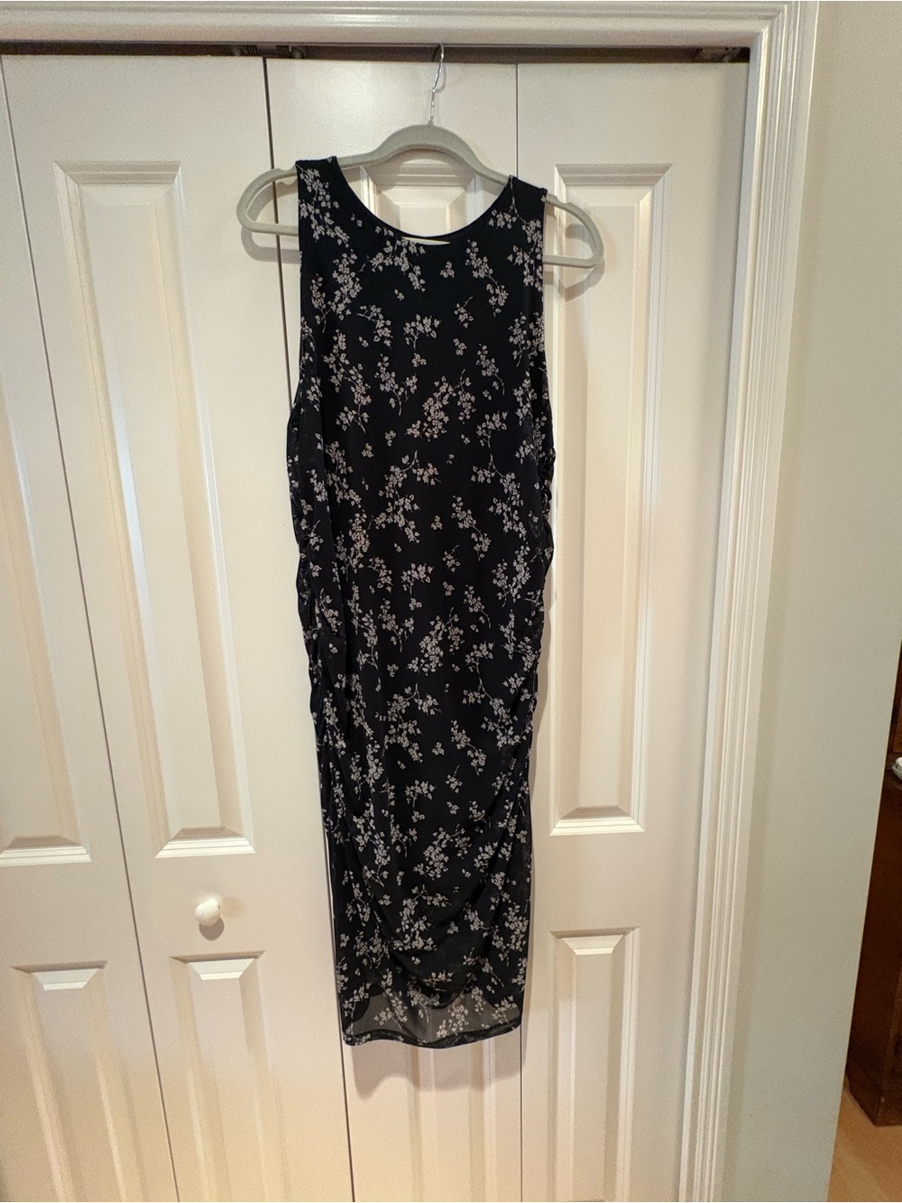 41 Hawthorn Black Midi Dress with White Floral Print